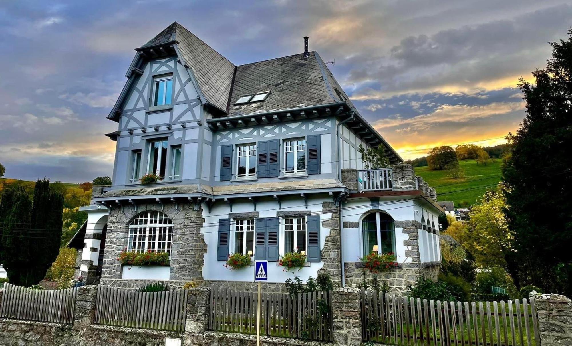 Chambres D'Hotes Les Ecrins Orbey Exterior photo